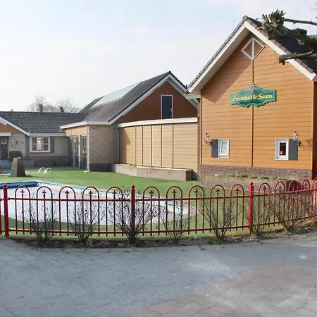 Scenic Stay Near Town & Lake * Voorthuizen