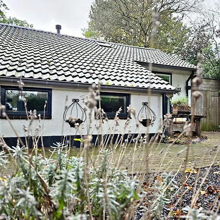 Scenic Stay Near Town & Lake Prázdninový dům Voorthuizen