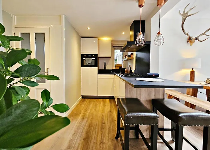 Scenic Near Town & * פורטהאוזן