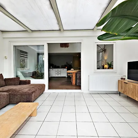 Scenic Near Town & Сasa de vacaciones *