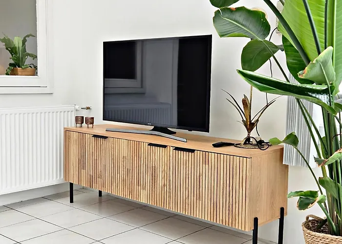 Semesterbostad Scenic Near Town & *