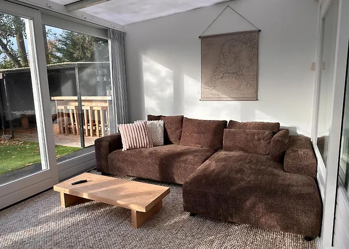 Scenic Near Town & * Voorthuizen