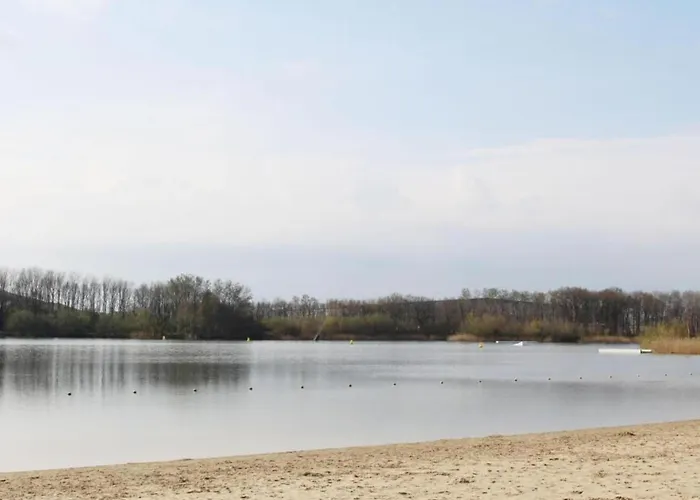 Scenic Near Town & Semesterbostad Voorthuizen